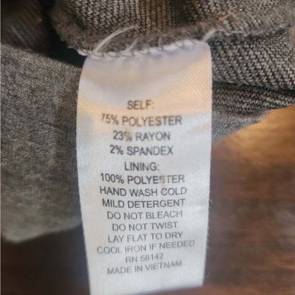 London Times Charcoal Sleeveless Midi Dress - Picture 9 of 10